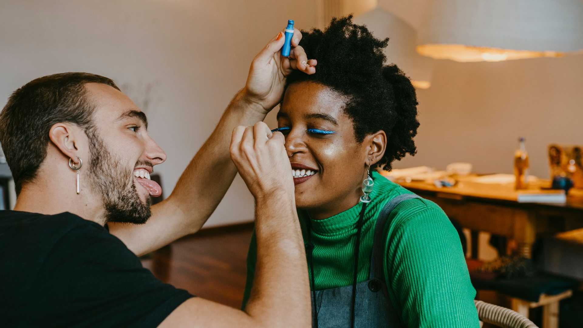 ChatGPT vs Makeup Artist: Reviewing Beauty Advice Accuracy