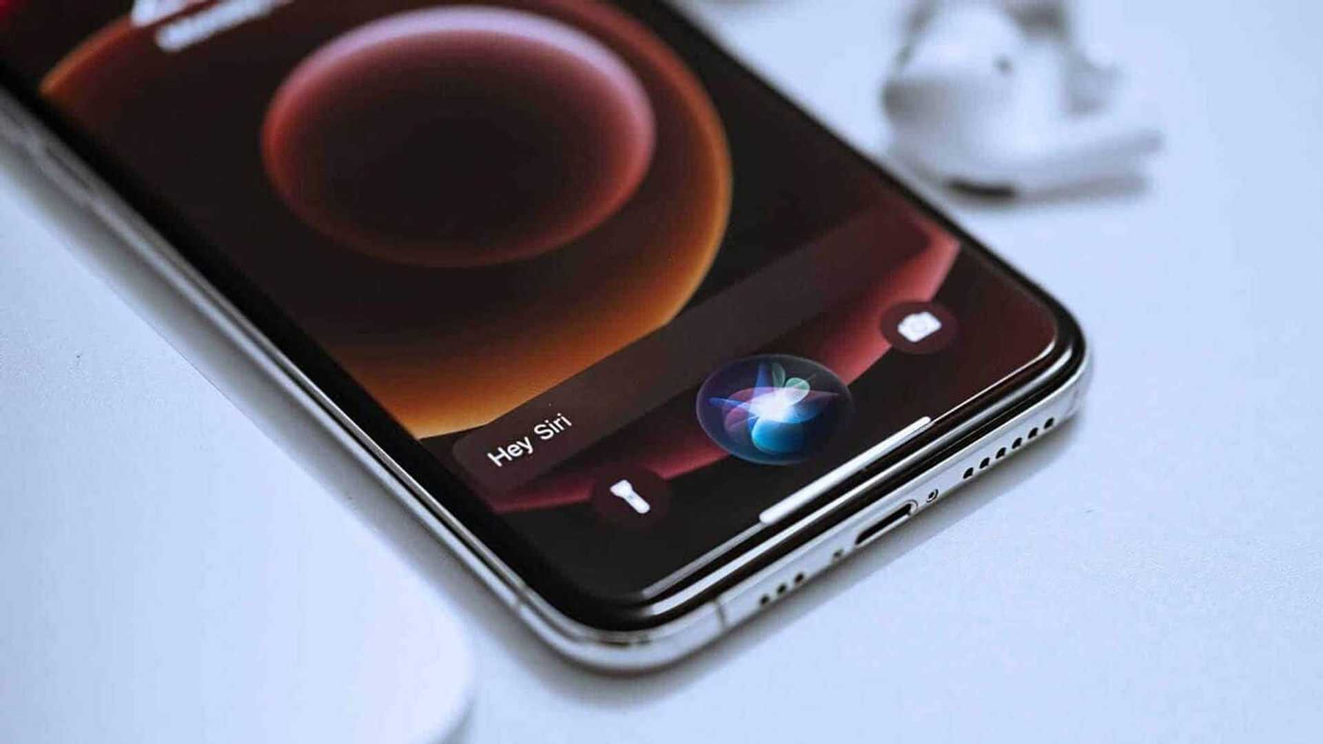 Apple gears up to challenge ChatGPT with a revamped Siri