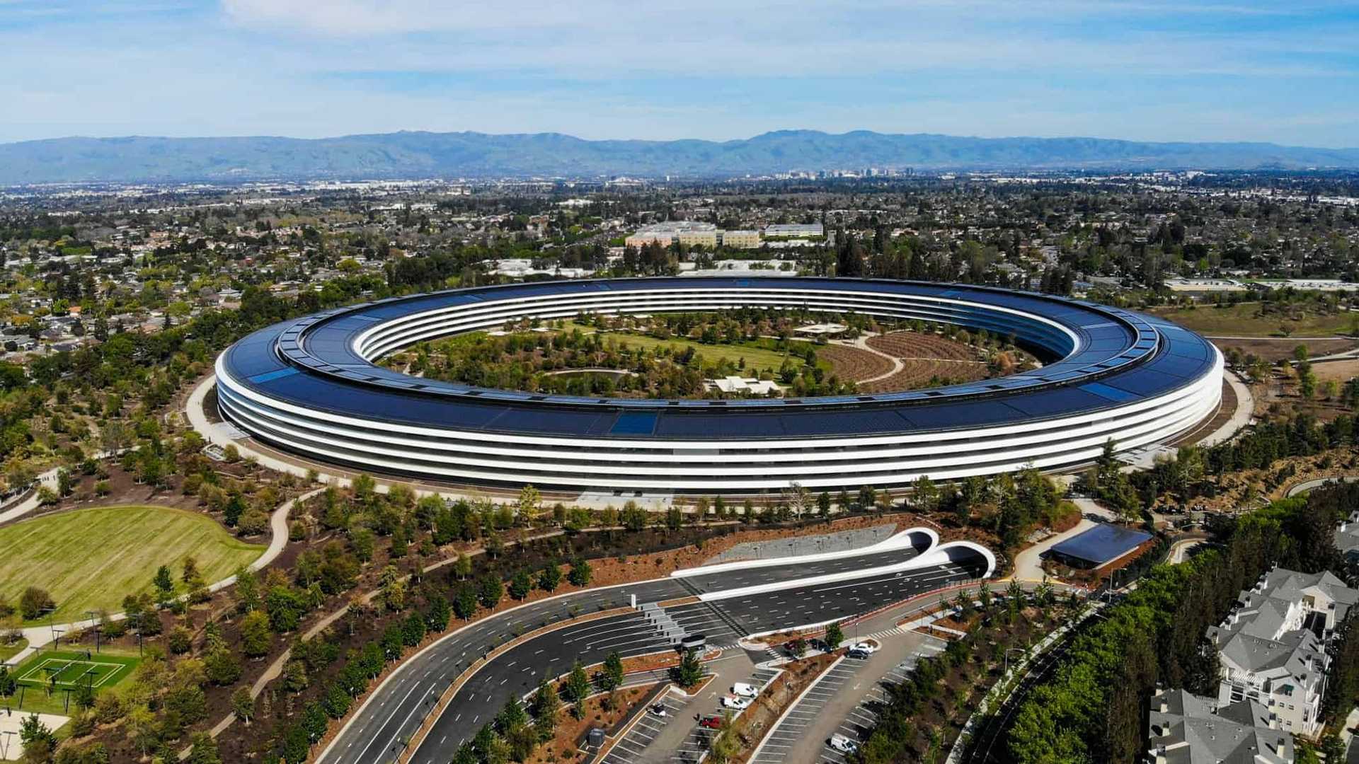 10 Exciting Features of Apple's First Smart Glasses