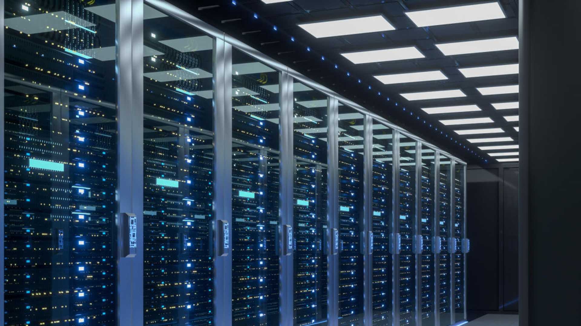 Cloud Market Surges with 21% Revenue Increase to $76 Billion