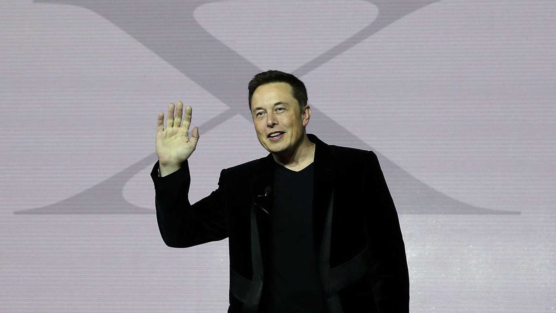 Elon Musk Warns of AI Wars with Google, ChatGPT and Twitter