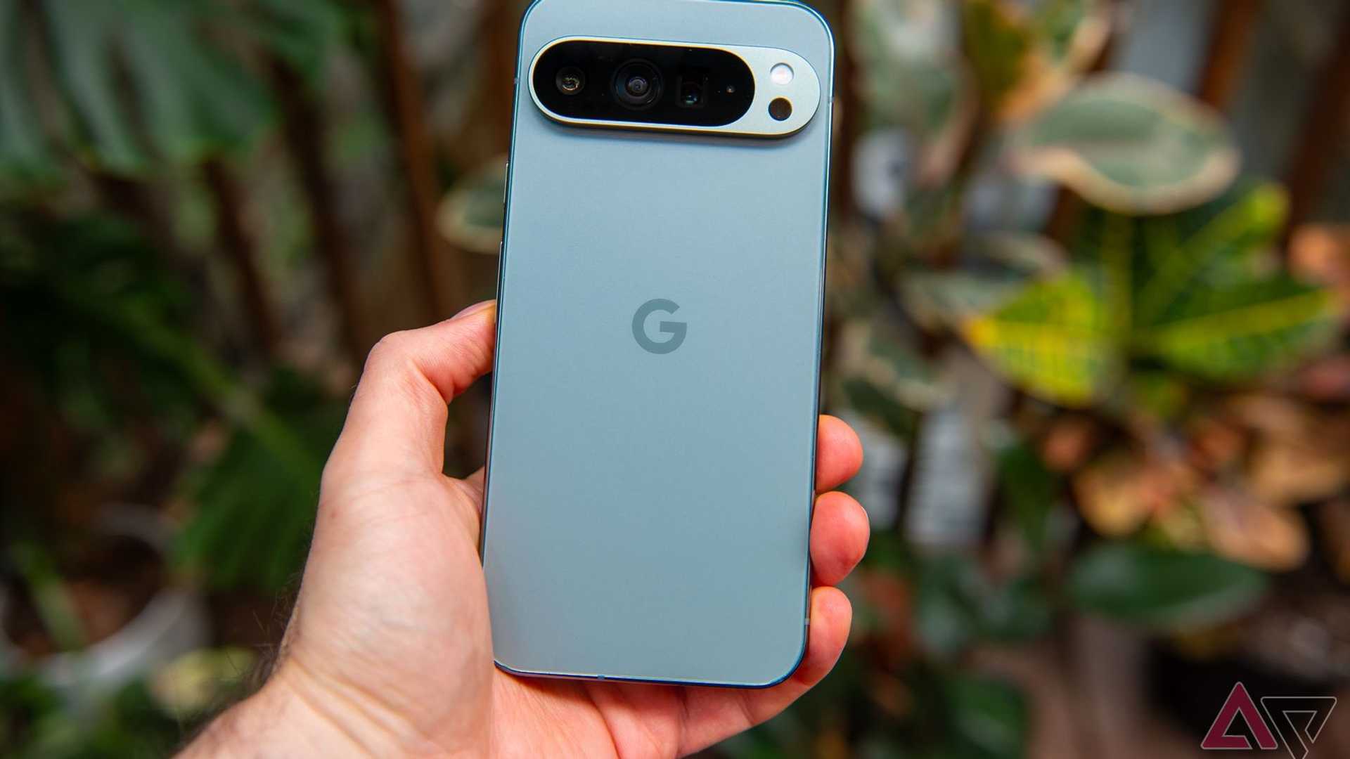 Save $400 on Google Pixel 9 Pro XL with Mint Mobile Deal