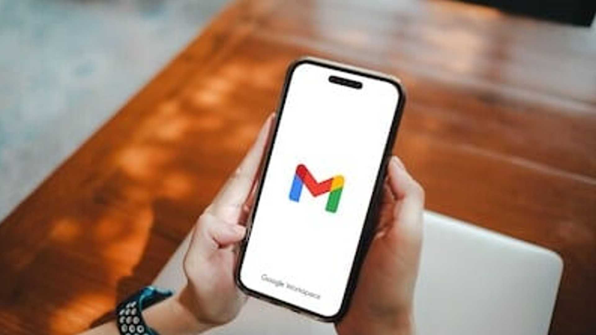 Save Time with Gmail's New Summarise Feature