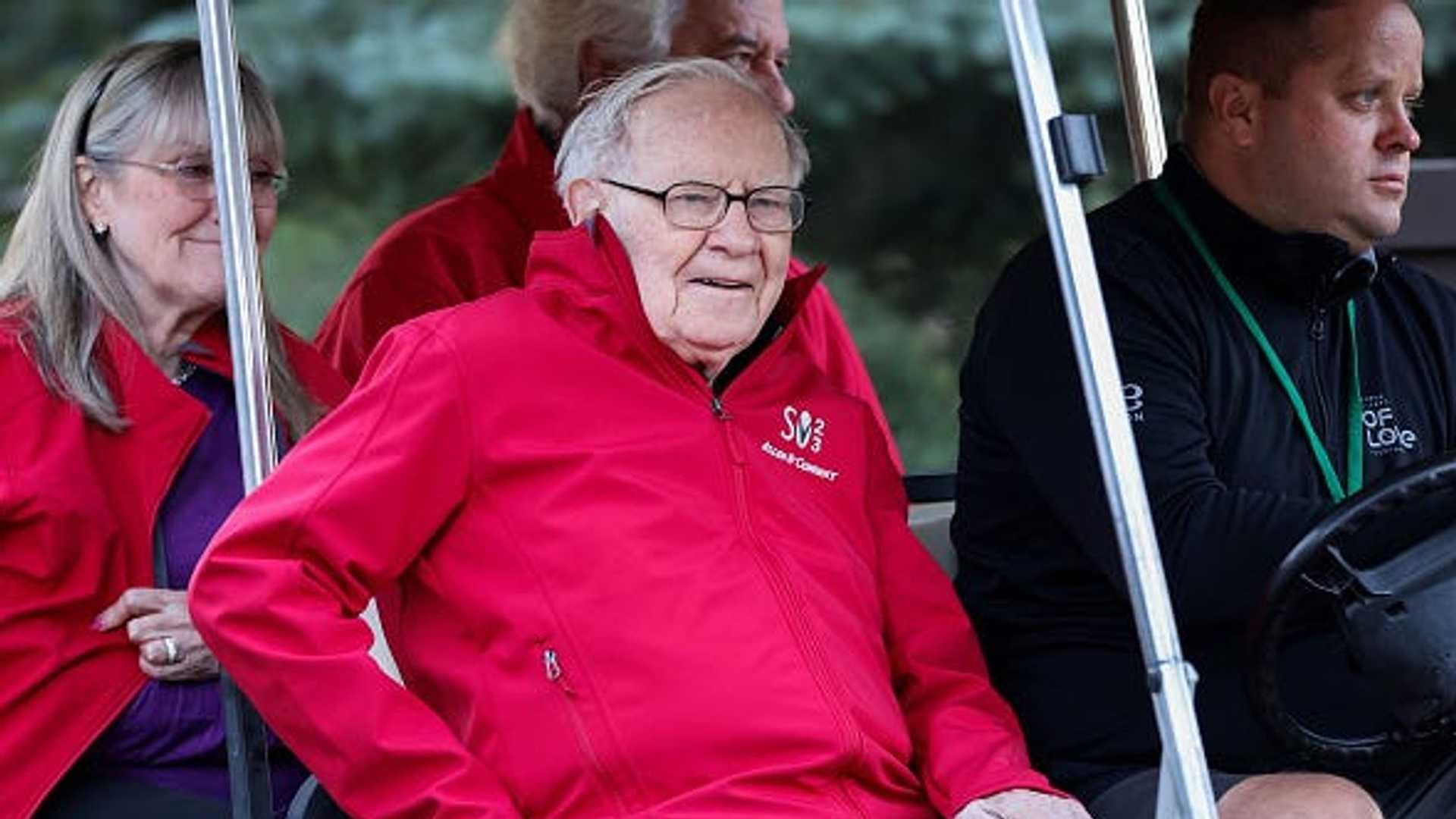 Warren Buffett's Wisdom on Trump's Tariffs
