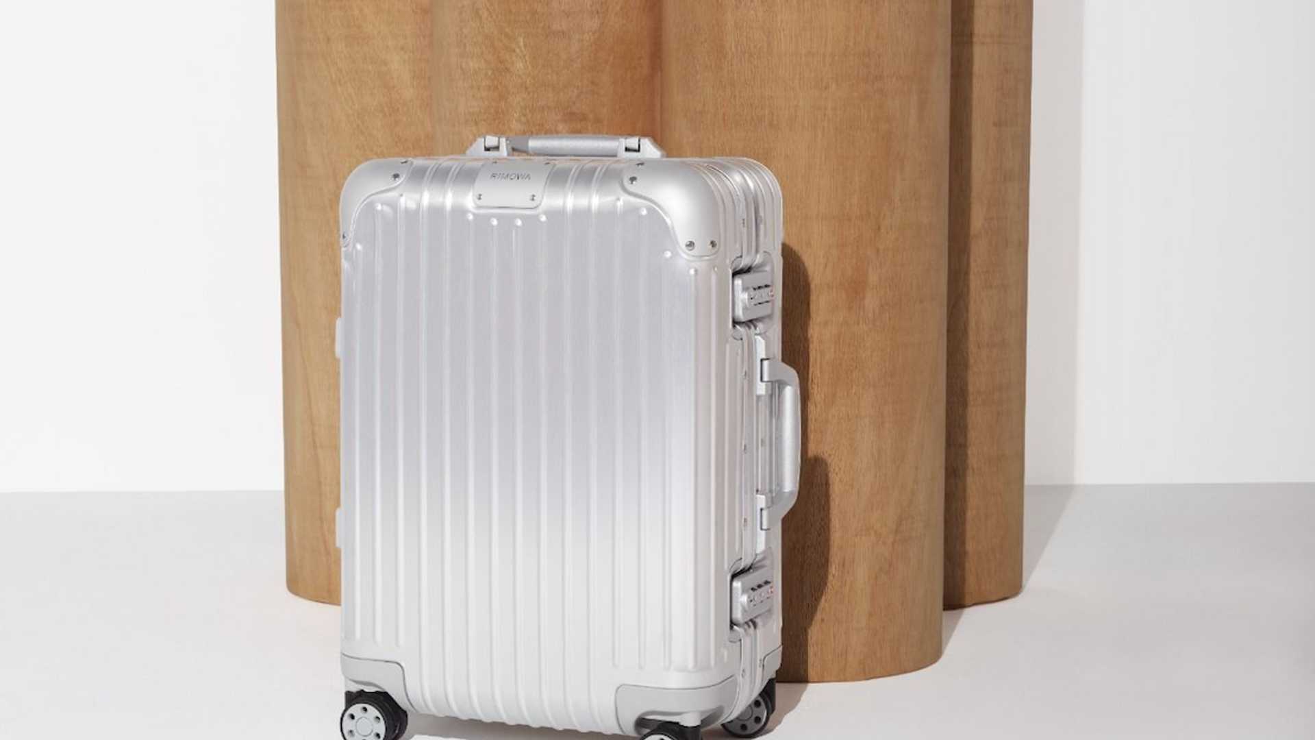 From NFC Tags to AI Campaigns: Luxury Brands' Tech Evolution