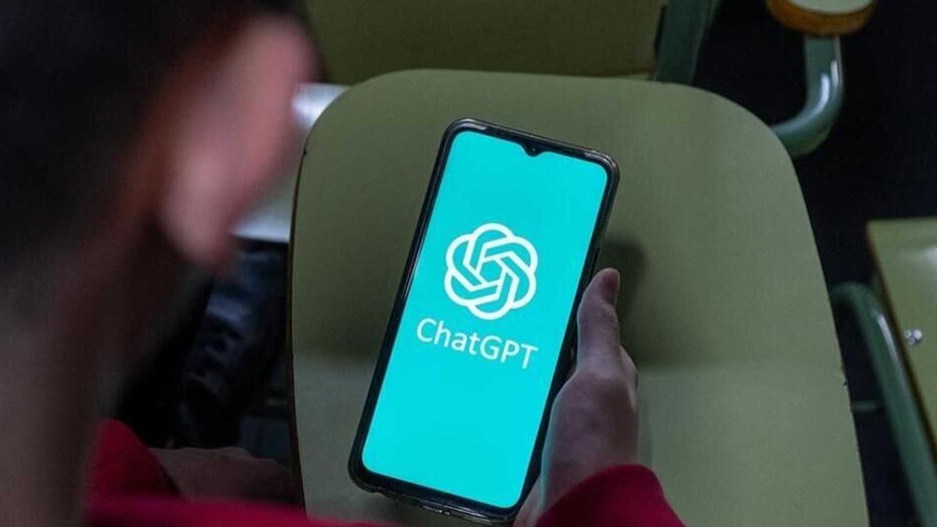 Unpacking the ChatGPT Study Aid: Effects on Math Test Scores