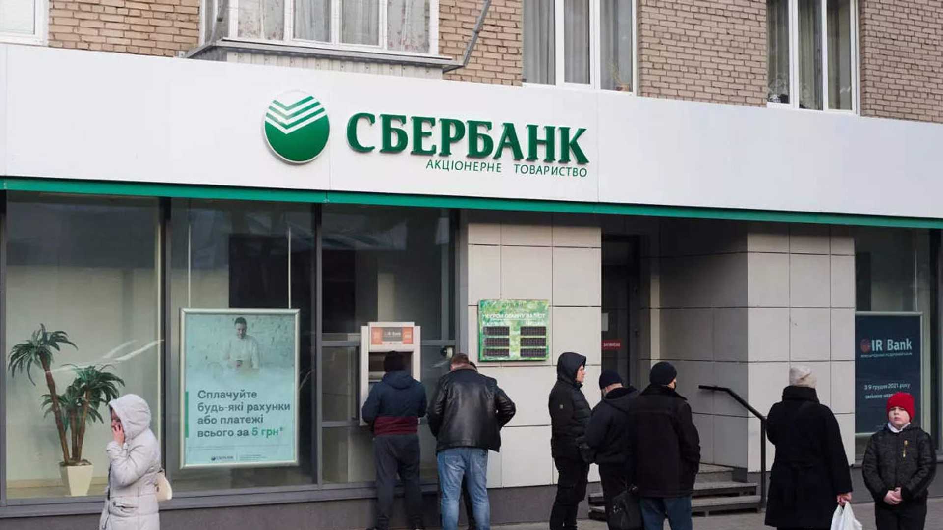 Sberbank's GigaChat goes head-to-head with ChatGPT