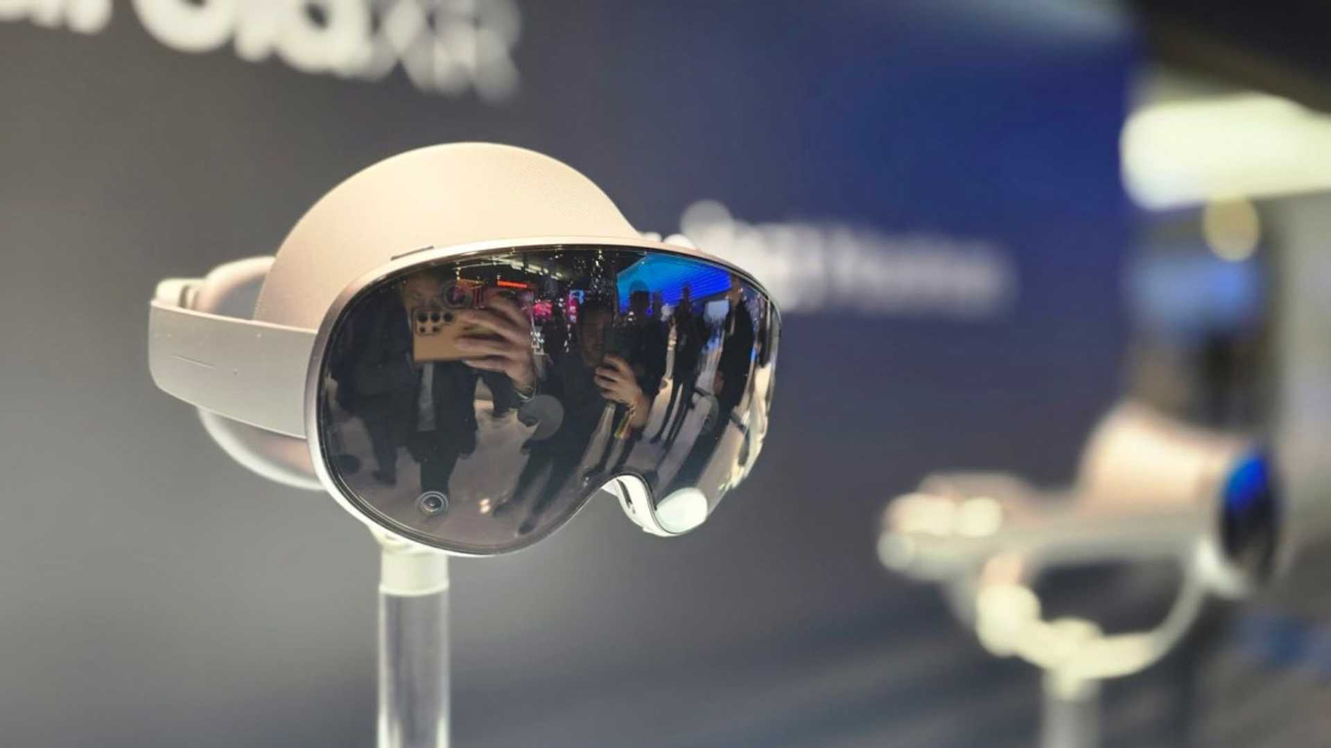 10 Futuristic Headsets Set to Revolutionize Extended Reality